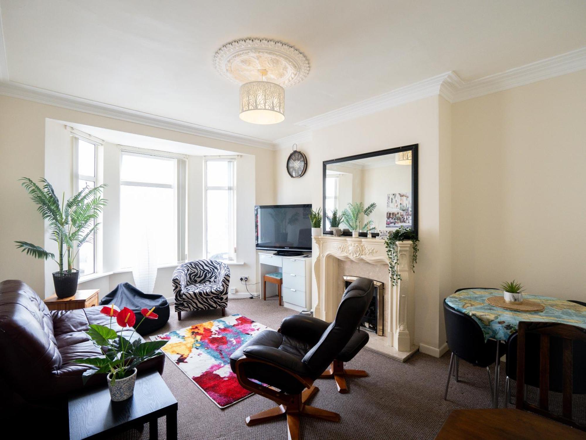 4 Bed Rooms 5 Double Beds Holidays House Near Train Station 普里茅斯 外观 照片